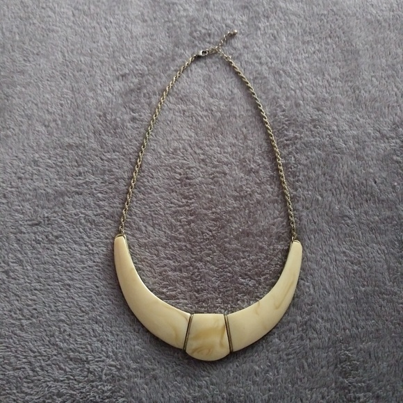 Cream Semi-Circle Statement Necklace - Picture 3 of 4